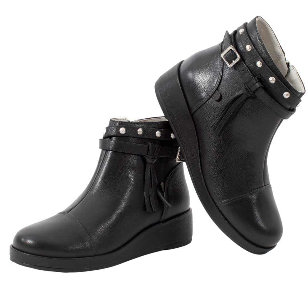 QUADSis Katherine Bootie Black