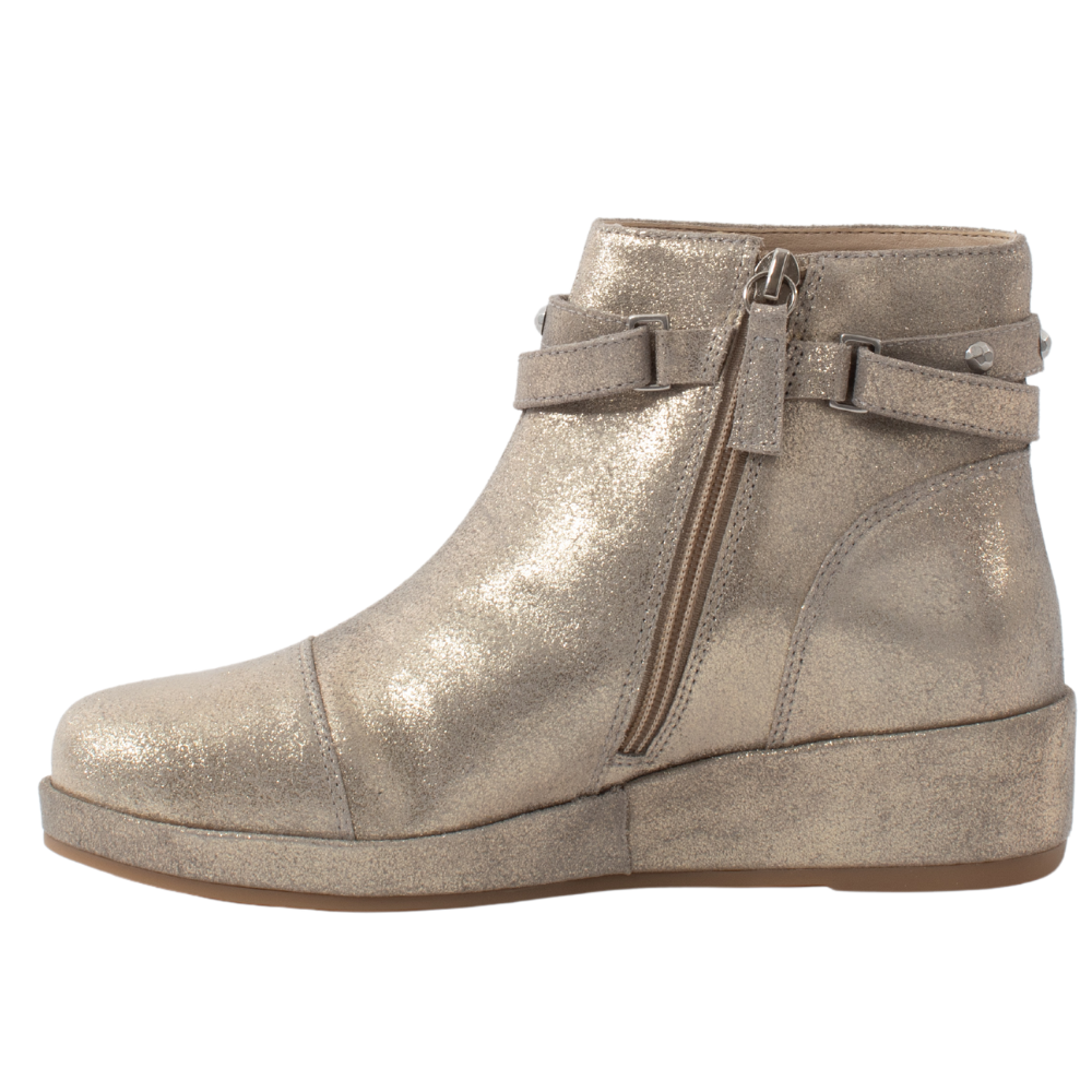 QUADSis Katherine Bootie Gilver