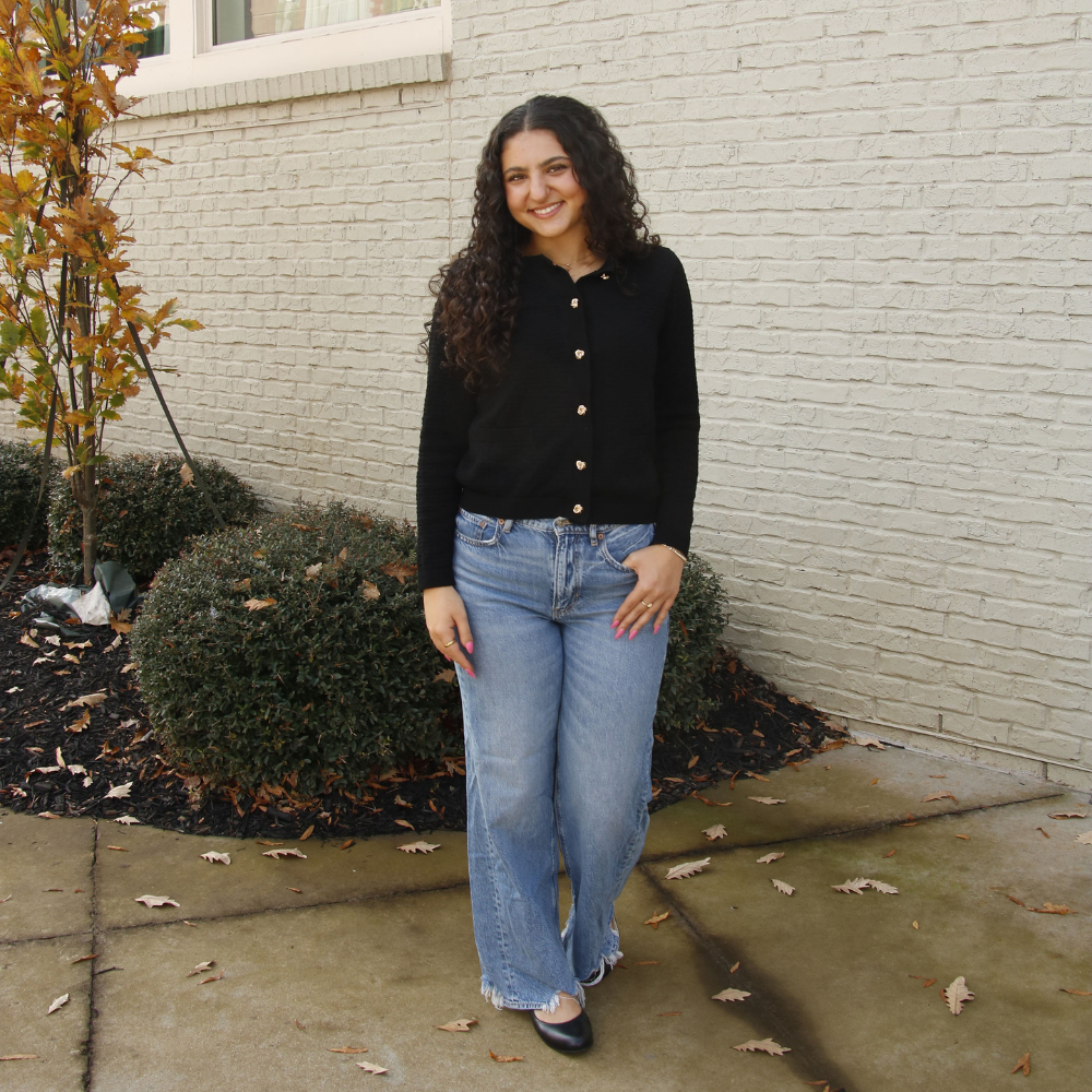QUADSis Ballet flat Black. Comfortable, sustainable, and lightweight with removeable leather tie. Genuine leather in black and soft gold.
