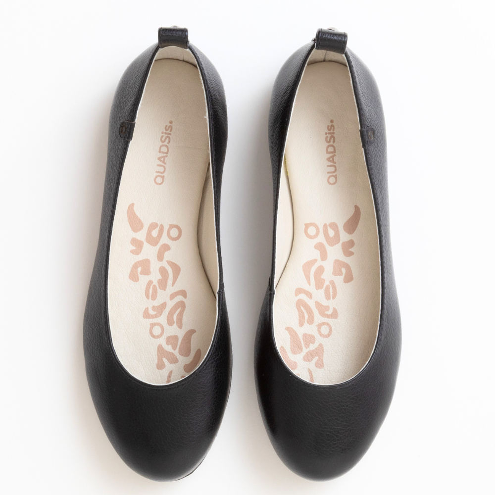 QUADSis Ballet flat Black. Comfortable, sustainable, and lightweight with removeable leather tie. Genuine leather in black and soft gold.