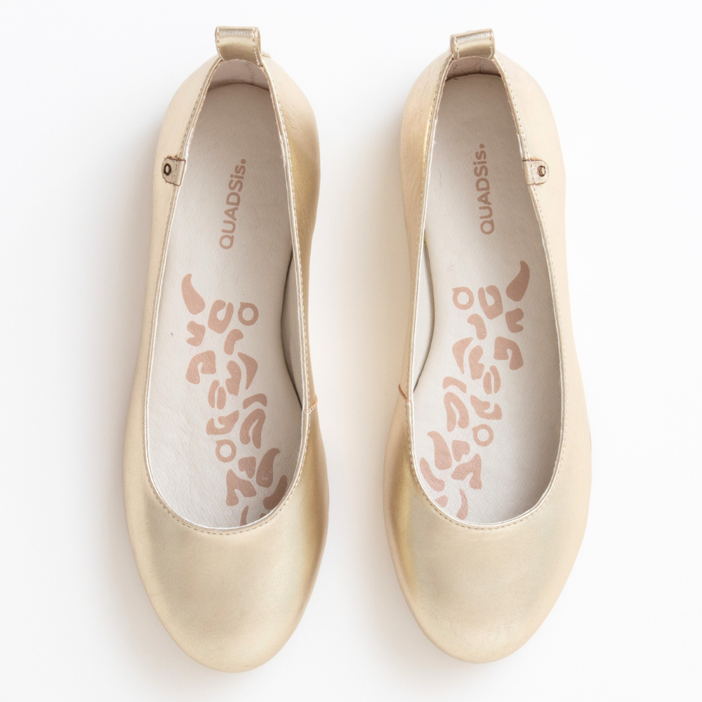 QUADSis Ballet flat Gold. Comfortable, sustainable, and lightweight with removeable leather tie. Genuine leather in black and soft gold.