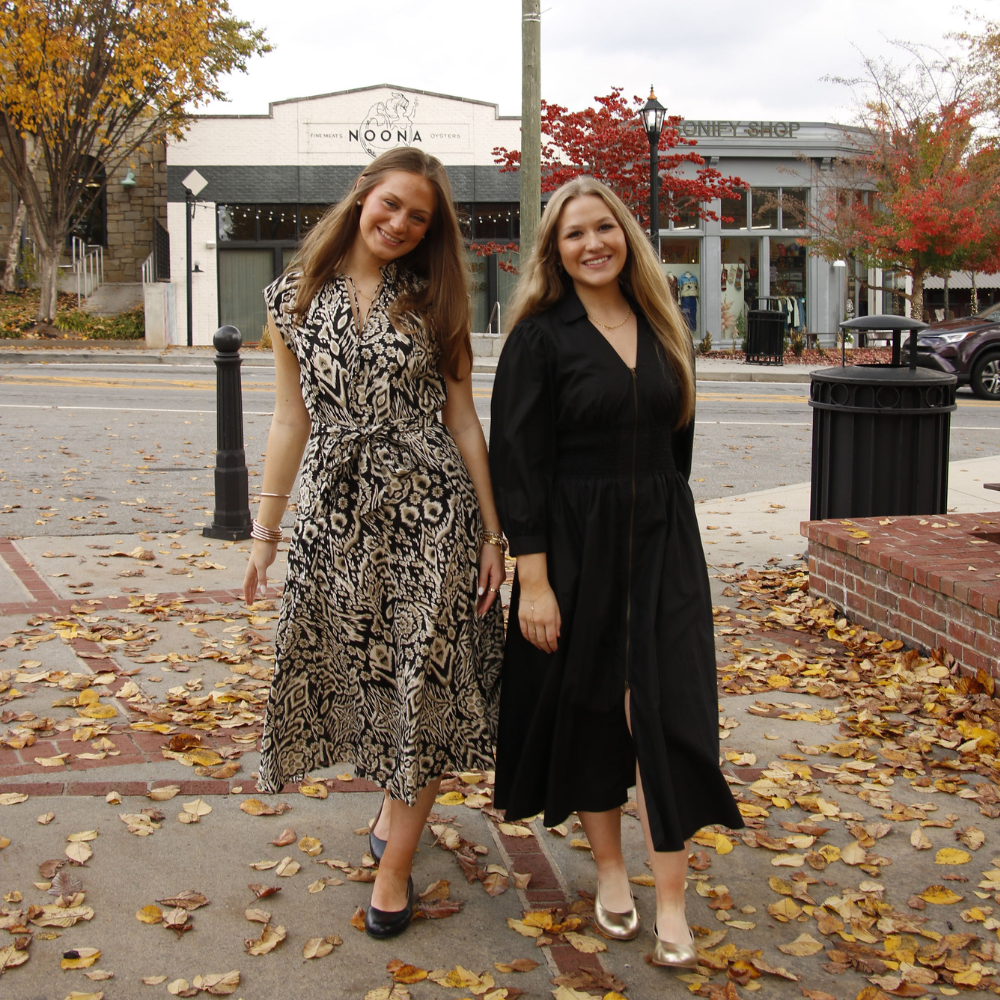 QUADSis Ballet flat Black and Gold. Comfortable, sustainable, and lightweight with removeable leather tie. Genuine leather in black and soft gold.